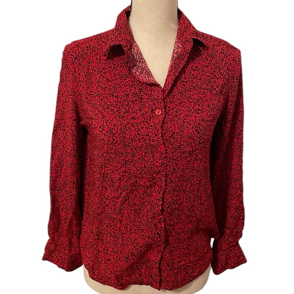 Velvet Heart Top Womens Small Red Leopard Print Button Up High Low Blouse
EUC - Picture 1 of 8